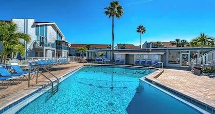 9301madeirabyc261fmbywco - Madeira Beach Yacht Club 261f