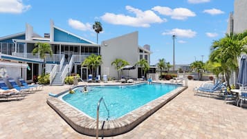 Condo (1 Bedroom) | Property amenity