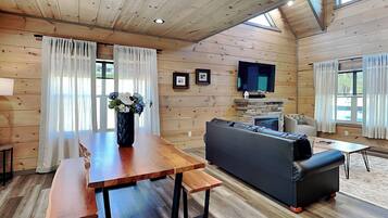 Studio (2 Bedrooms) | Property amenity