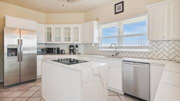 House, Multiple Beds, Balcony, Beach View | Private kitchen | Fridge, microwave, oven, stovetop
