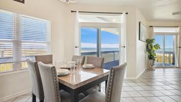 House, Multiple Beds, Balcony, Beach View | Dining