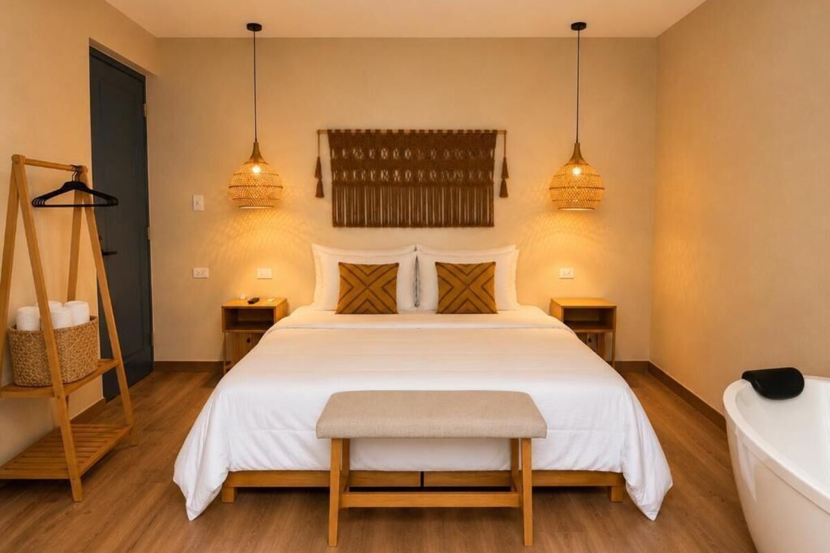 Superior Room, 1 King Bed | 1 bedroom, desk, soundproofing, iron/ironing board (on request)