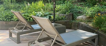 Beautiful Modern Home & Guest House with 8 Bedrooms Total