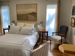 8 bedrooms, iron/ironing board, free WiFi, bed sheets