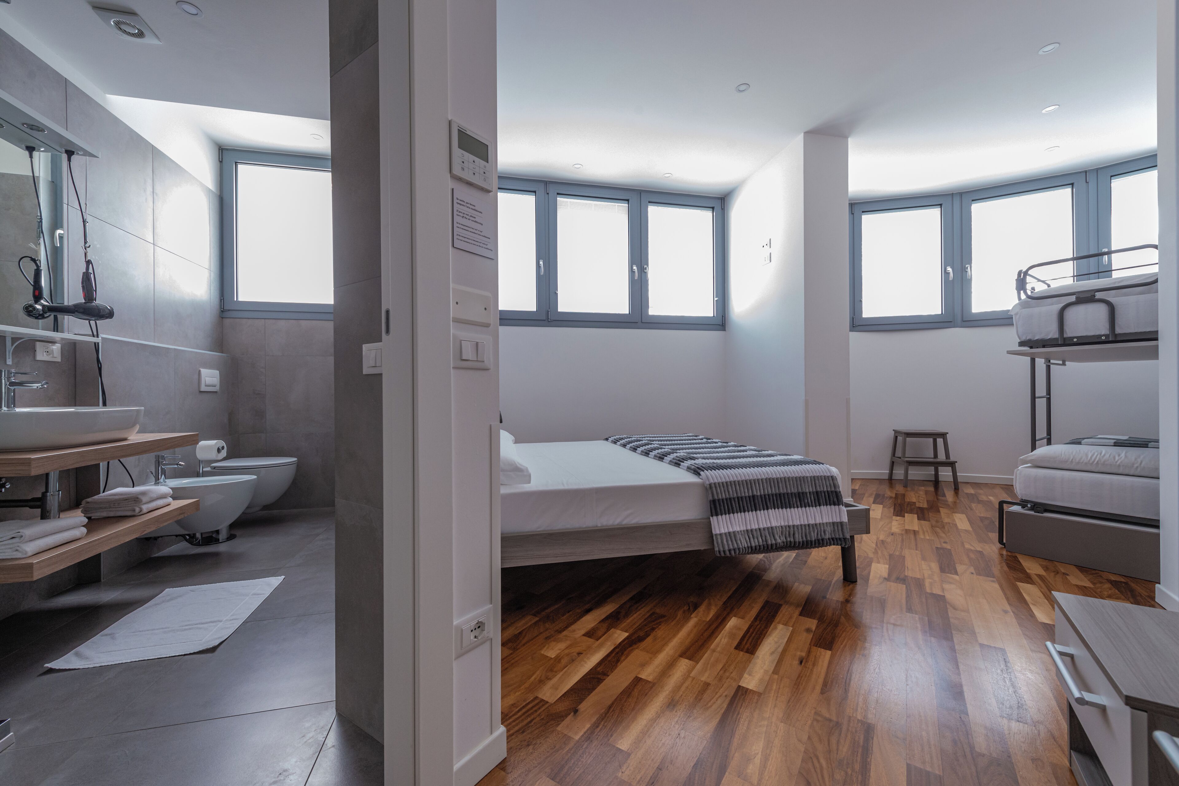 Wifi gratis y ropa de cama 