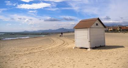 2 Bed Holiday Villa - Sleeps 4 - 800m from Beach