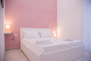 1 bedroom, free WiFi, bed sheets - Gulf Palace / Mergellina  (Napoli)