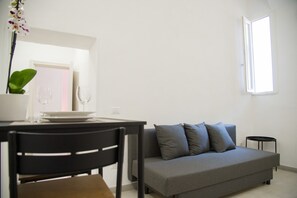 Interior - Gulf Palace / Mergellina  (Napoli)