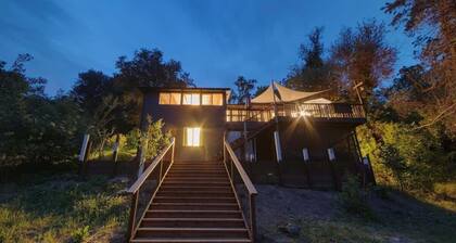 Rivers Breeze - Wine Tastings Included