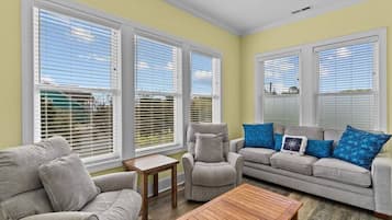 TV, fireplace, foosball, table tennis