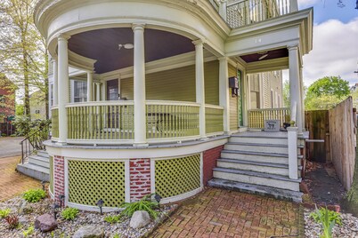 Beautiful Providence Apt Near Dtwn & Federal Hill!