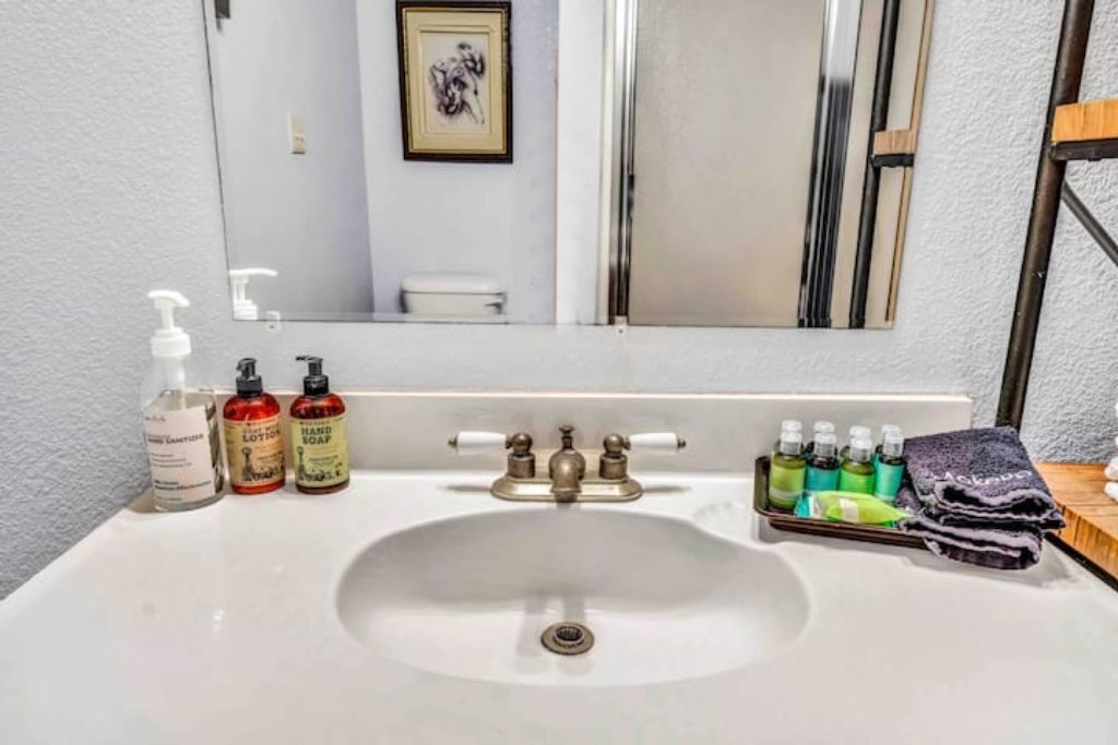 The Blue Dove’s Vista South, SwimSpa & More