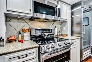 Private kitchen - The West Wing @ The Blue Dove (Kerrville)