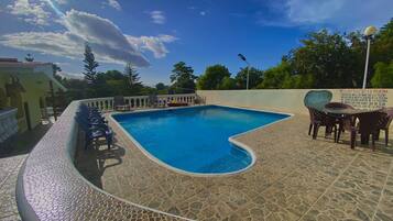 TV LED 32 pollici con canali satellitari