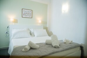 1 bedroom, free WiFi, bed sheets - Gulf Palace / Mergellina  (Napoli)