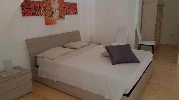 2 Schlafzimmer, Bügeleisen/Bügelbrett, Reisekinderbett, kostenloses WLAN