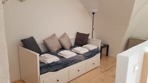 2 bedrooms, iron/ironing board, travel cot, free WiFi - Azul Castriota Mezzanine (Gallipoli)