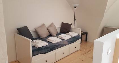 Azul Castriota Mezzanine