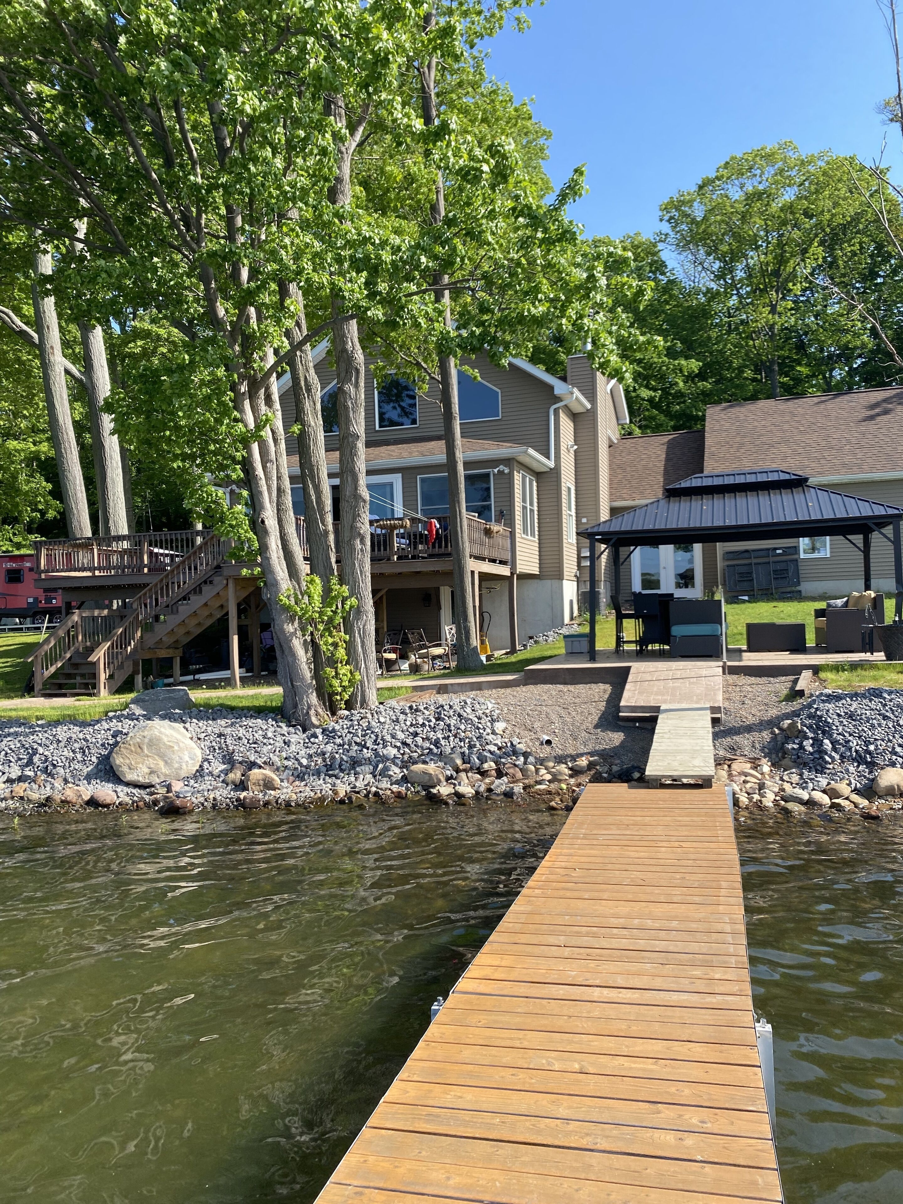 Cozy Sandy Pond Waterfront 3 bedroom with private boat launch