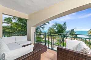 Property grounds - Ocean's Edge Sanctuary (Río Grande)