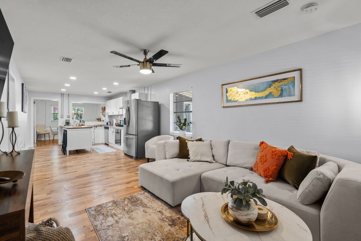 Photo 3 of Walking distance to down town and main attractions. Pet friendly, low prices