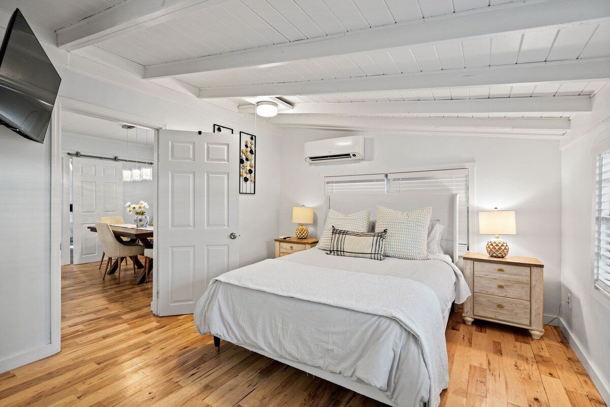 Photo 6 of Walking distance to down town and main attractions. Pet friendly, low prices