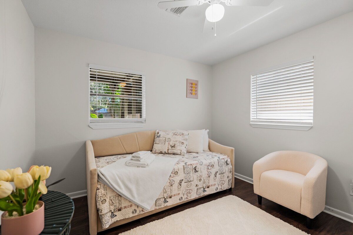 Photo 19 of Walking distance to down town and main attractions. Pet friendly, low prices