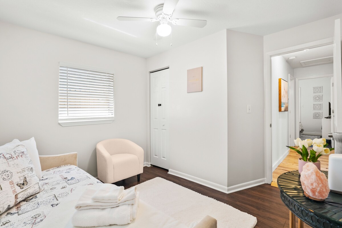 Photo 21 of Walking distance to down town and main attractions. Pet friendly, low prices