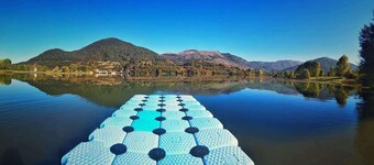 Wooden cabin 100 m from the lake, Pollino National Park, Pets allowed
