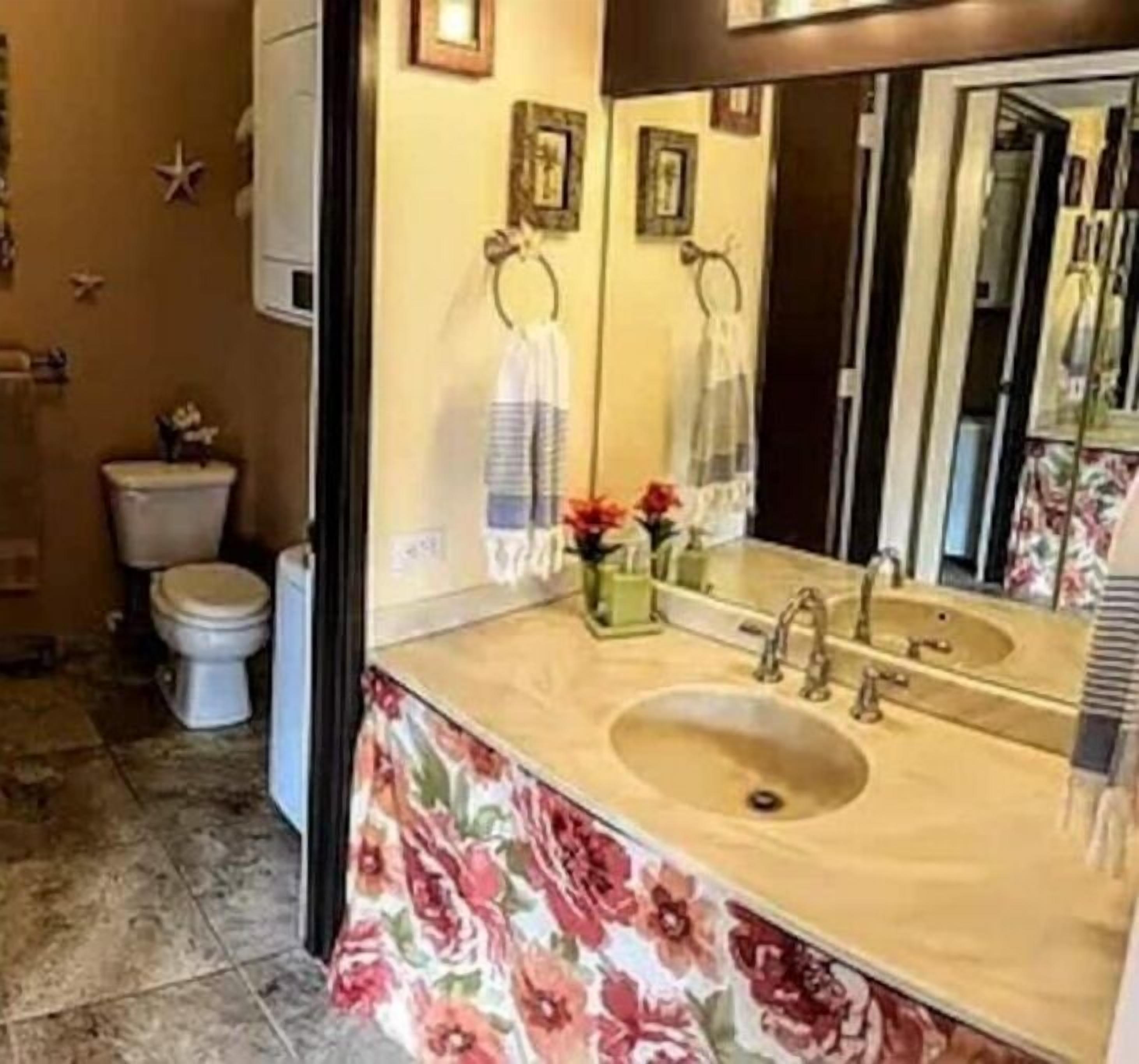 Towels, soap, toilet paper