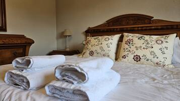 2 chambres, Wi-Fi gratuit, draps fournis