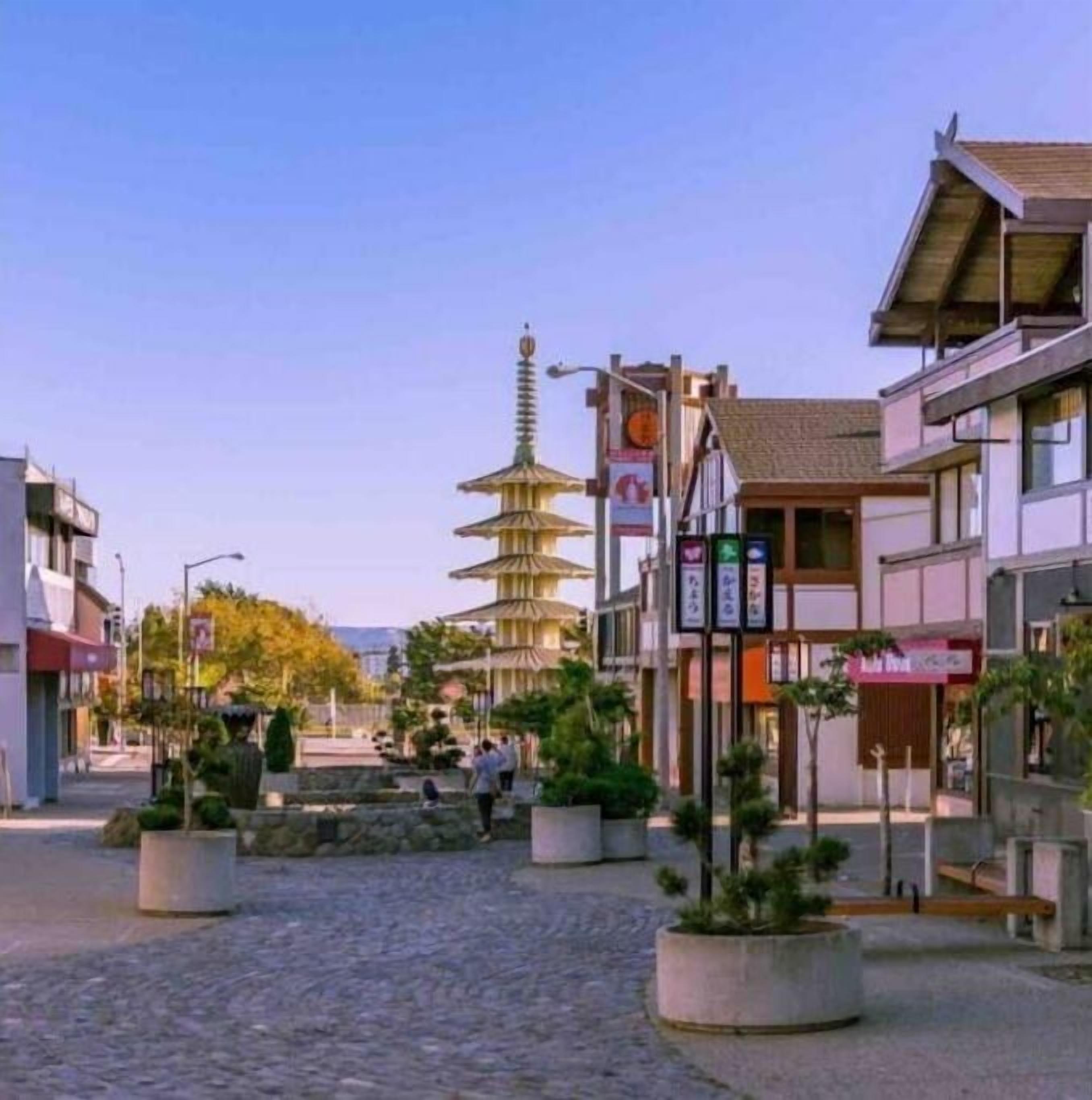 Historic Japantown is located just 2 blocks away from the famous Fillmore street