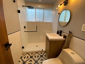 Shower - LONG stays Roma full apartment. (Mexico City)