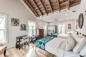 3 chambres, fer et planche à repasser, Wi-Fi gratuit, draps fournis