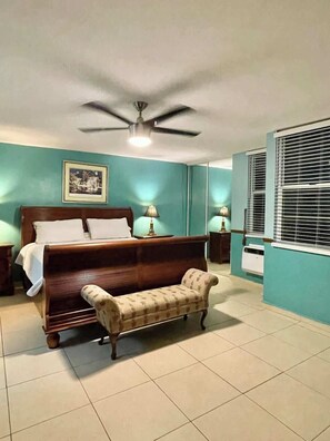 4 chambres, fer et planche à repasser, Wi-Fi, literie fournie