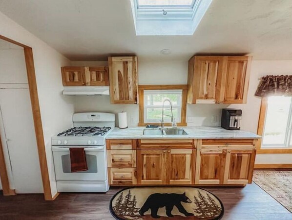 Private kitchen - Mooseyard Lodge (Shawano)