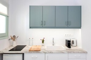 Private kitchen - Reana apartments 6 (Mparmpati)