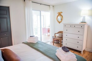 1 habitación, escritorio, tabla de planchar con plancha y wifi gratis 