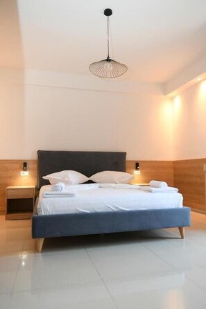 Standard Double Room | Soundproofing, free WiFi, bed sheets - Village By The Sea (Golem)