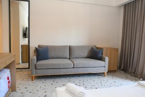 舒适双人房, 阳台 | 隔音、免费 WiFi、床单