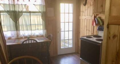 Mt. Katahdin Cottage At Pine grove