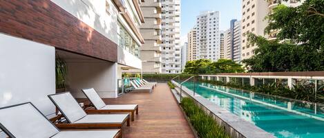 Outdoor pool, a heated pool