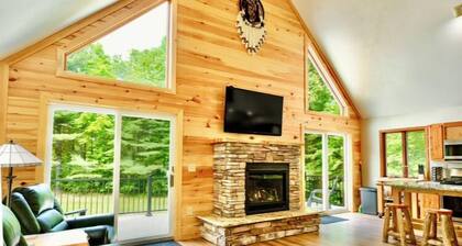 North Pole Christmas Michigan Lodge