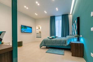 Deluxe Suite | 1 bedroom, minibar, desk, soundproofing - Fran City Suite (Vico Equense)