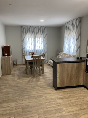 Téléviseur, foyer, jeux vidéo