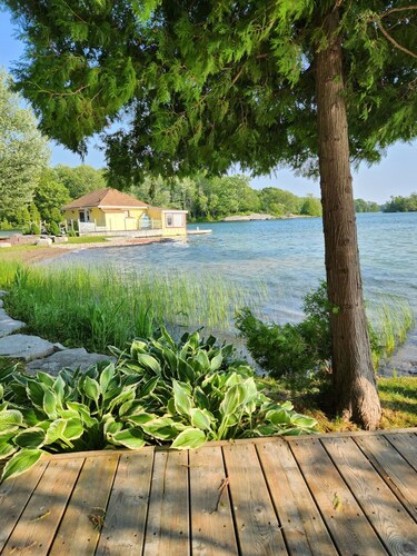 Spectacular Lakefront Cottage Retreat on Lake Couchiching sitting on 3/4 acres. 