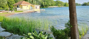 Spectacular Lakefront Cottage Retreat on Lake Couchiching sitting on 3/4 acres. 