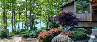 Super-Private Waterfront Home with incredible sunsets Avail first 2 weeks July