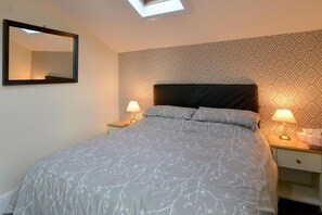 Apartment, Multiple Beds - Brightwater Apartment for up to 6 Guests (Scarborough)