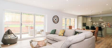 Cottage | Living area